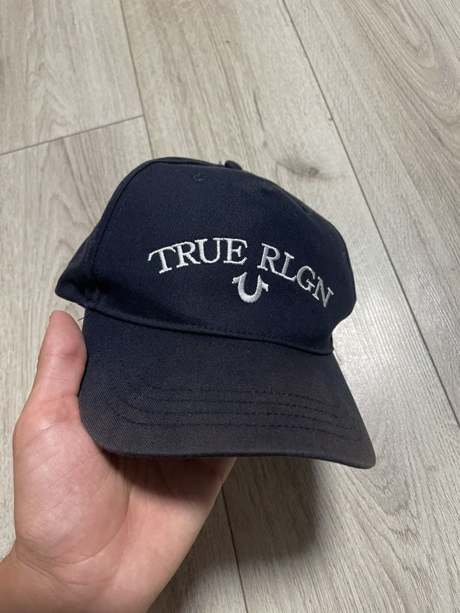 True Religion Sun Faded True Religion Cap Navy OS Streetwear Hat Size ONE SIZE - 1 Thumbnail