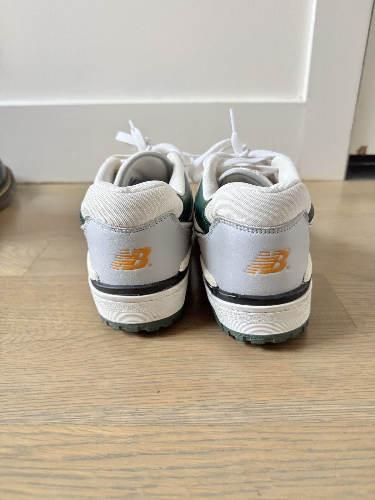 New Balance New balance 550 size 8.5 Size US 8.5 / EU 41-42 - 3 Thumbnail