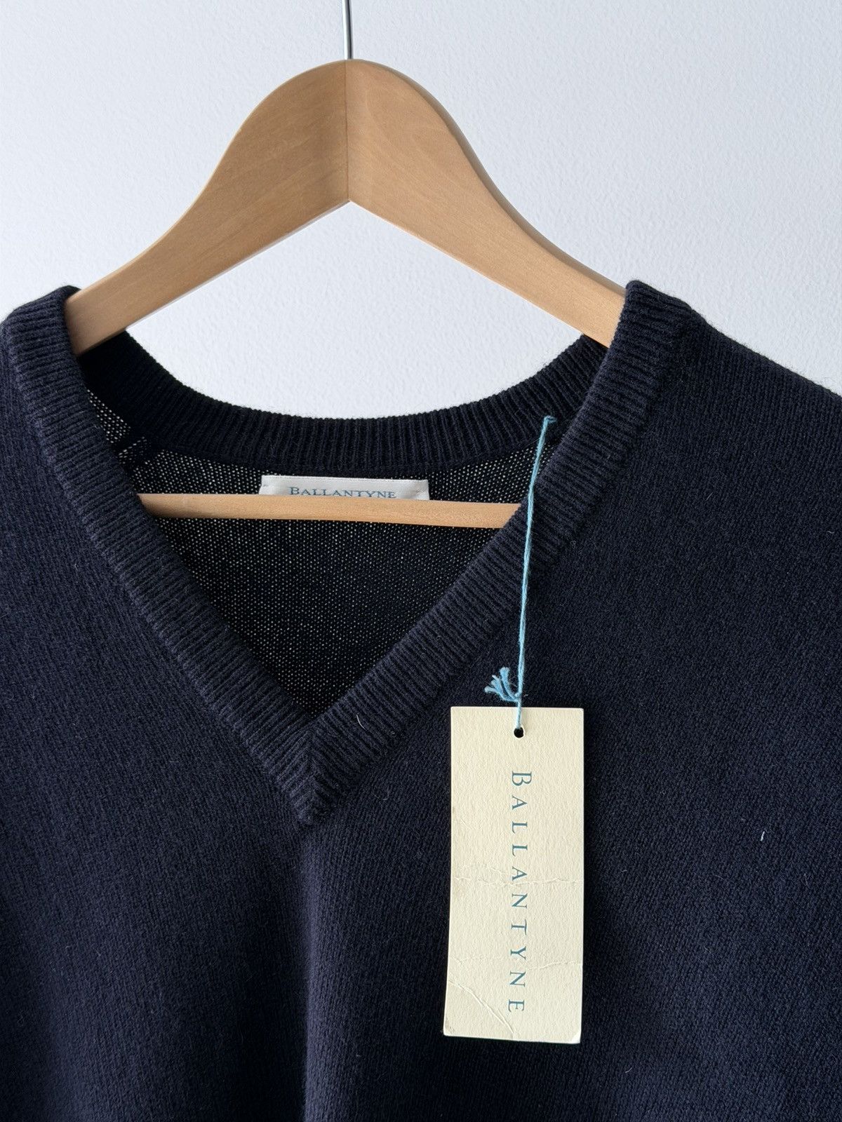 Ballantyne NWT Ballantyne Navy Blue Cashmere Sweater Size US L / EU 52-54 / 3 - 6 Thumbnail