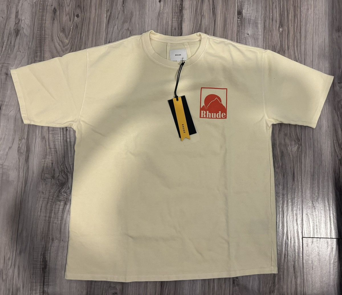Rhude Rhude Mountain Logo T-Shirt Cream / Red Size S NWT Size US S / EU 44-46 / 1 - 1 Thumbnail