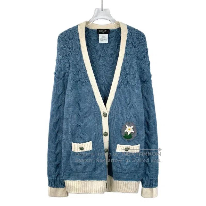 Chanel Chanel Women's Blue Wool Cardigan with Floral Detail . Size S / US 4 / IT 40 - 1 Thumbnail