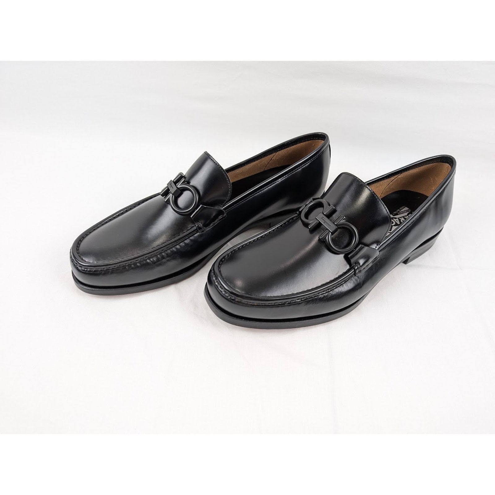 Salvatore Ferragamo o1rshd1 Rolo 10 Loafers in Nero Size US 11 / EU 44 - 18 Thumbnail
