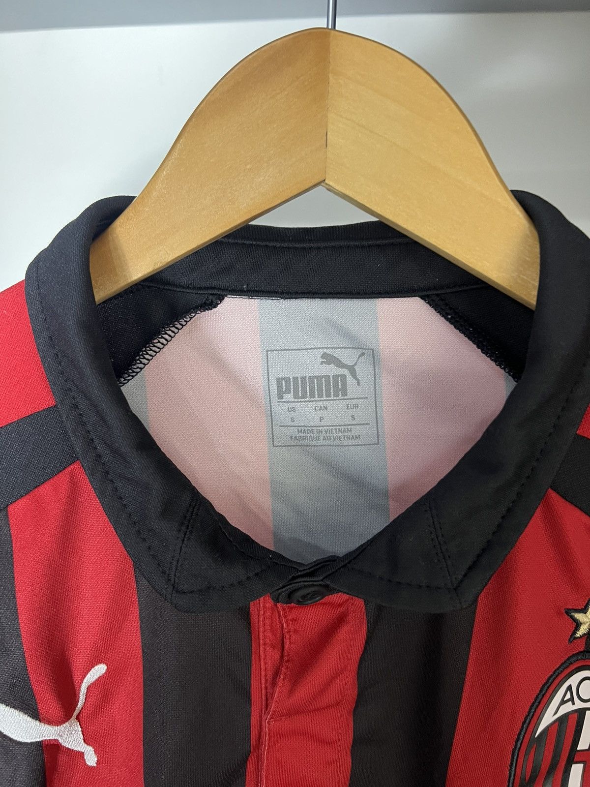 Puma VINTAGE PUMA FC MILAN ITALY SOCCER JERSEY RETRO BLOKE Y2K Size US M / EU 48-50 / 2 - 7 Thumbnail