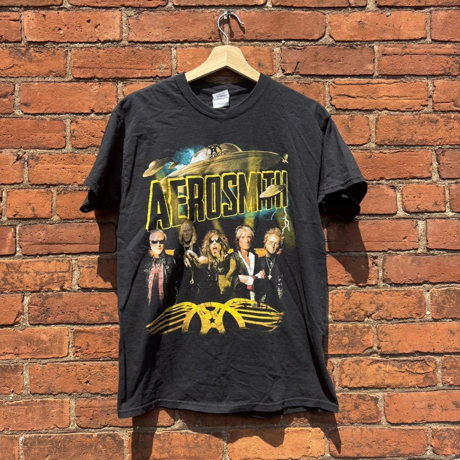 Gildan vintage aerosmith tour t shirt 2014 M Size US M / EU 48-50 / 2 - 1 Thumbnail