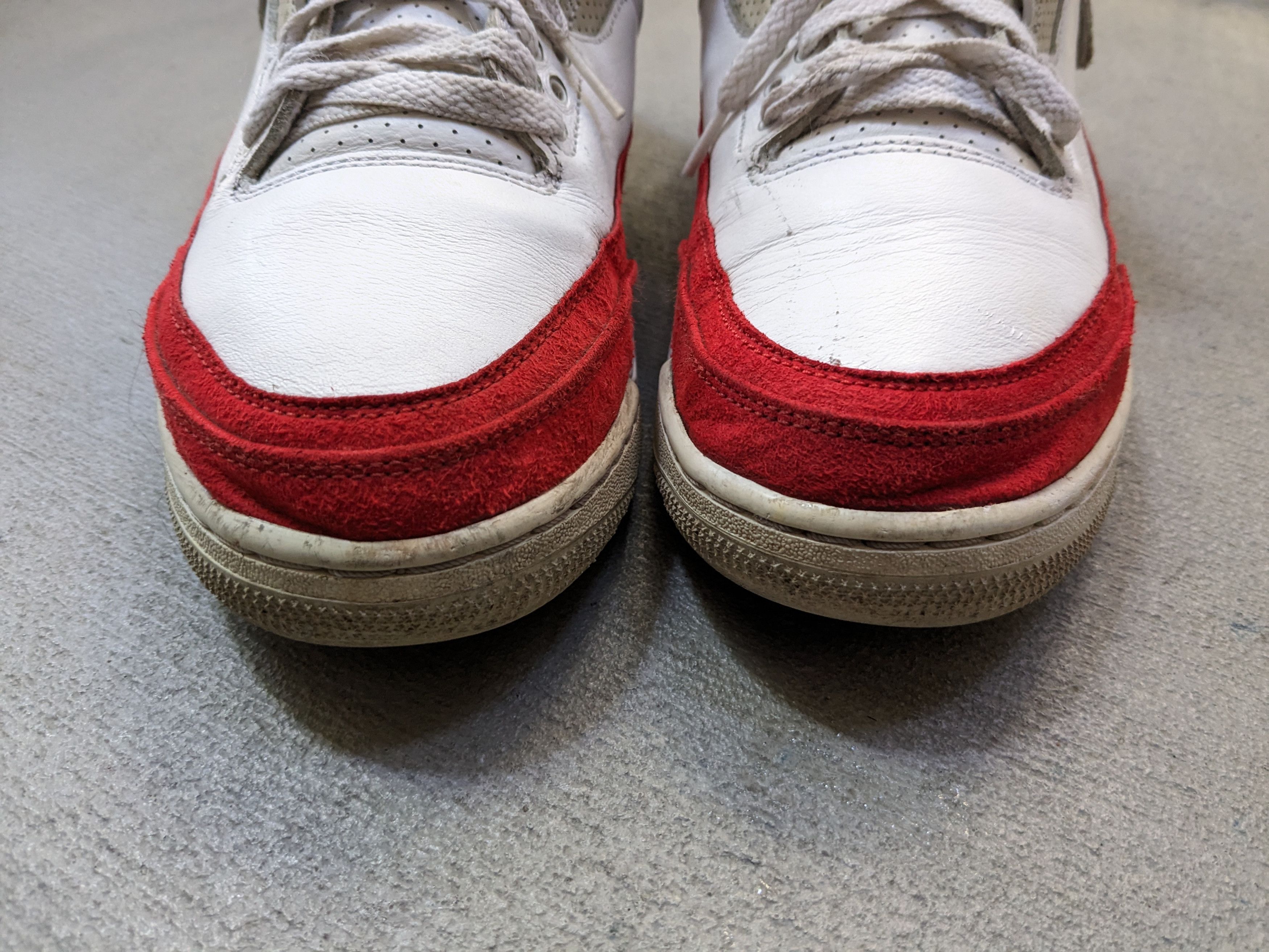 Jordan Brand Nike Jordan 3 Retro Tinker Air Max 1 Red White CJ0939-100 Size US 10 / EU 43 - 2 Thumbnail