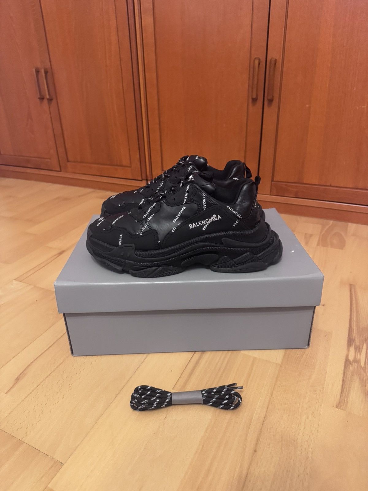 Balenciaga Balenciaga Triple S All-Over Black Size US 9 / EU 42 - 1 Thumbnail