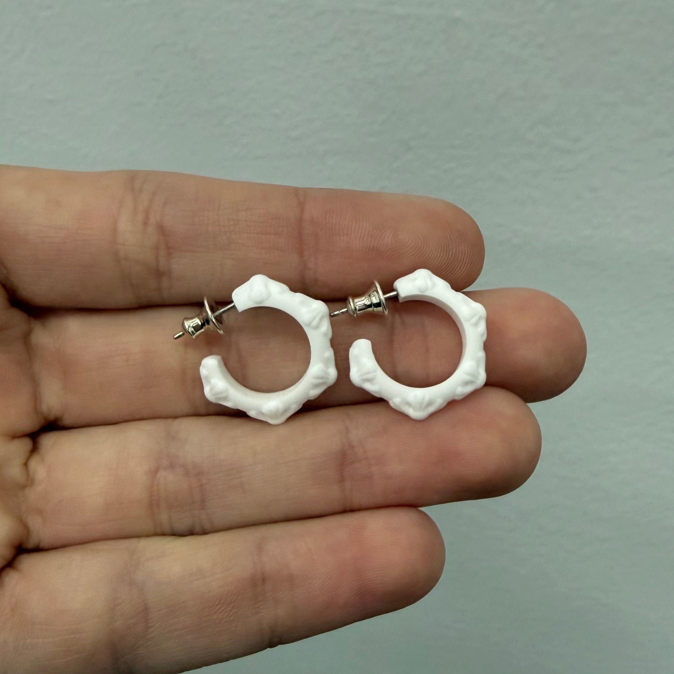 Chrome Hearts SET Chrome Hearts White Silicone Earring Set of 2 Size ONE SIZE - 1 Thumbnail