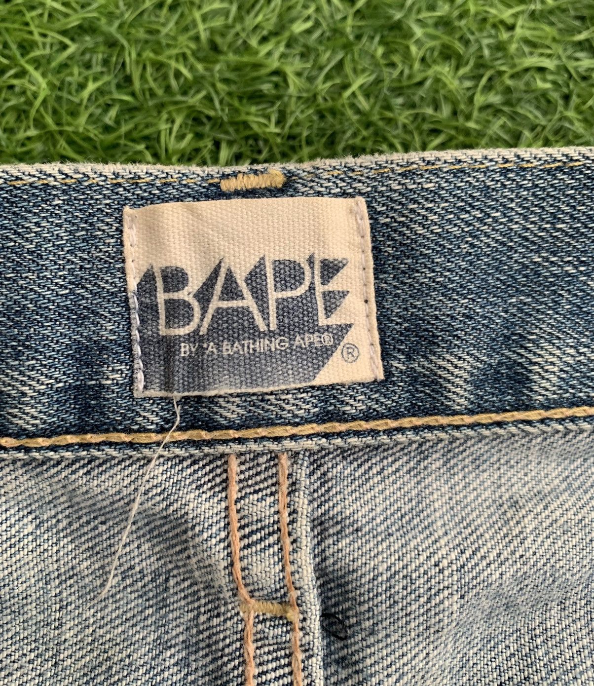 Bape Vintage Bathing Ape Embroidery Back Pocket Jeans Size US 33 - 13 Thumbnail
