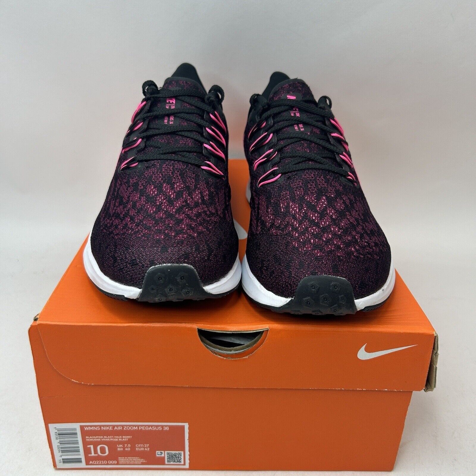 Nike Nike Air Zoom Pegasus 36 WMNS “Pink Blast/True Berry" 2024 Size US 10 / IT 40 - 2 Thumbnail