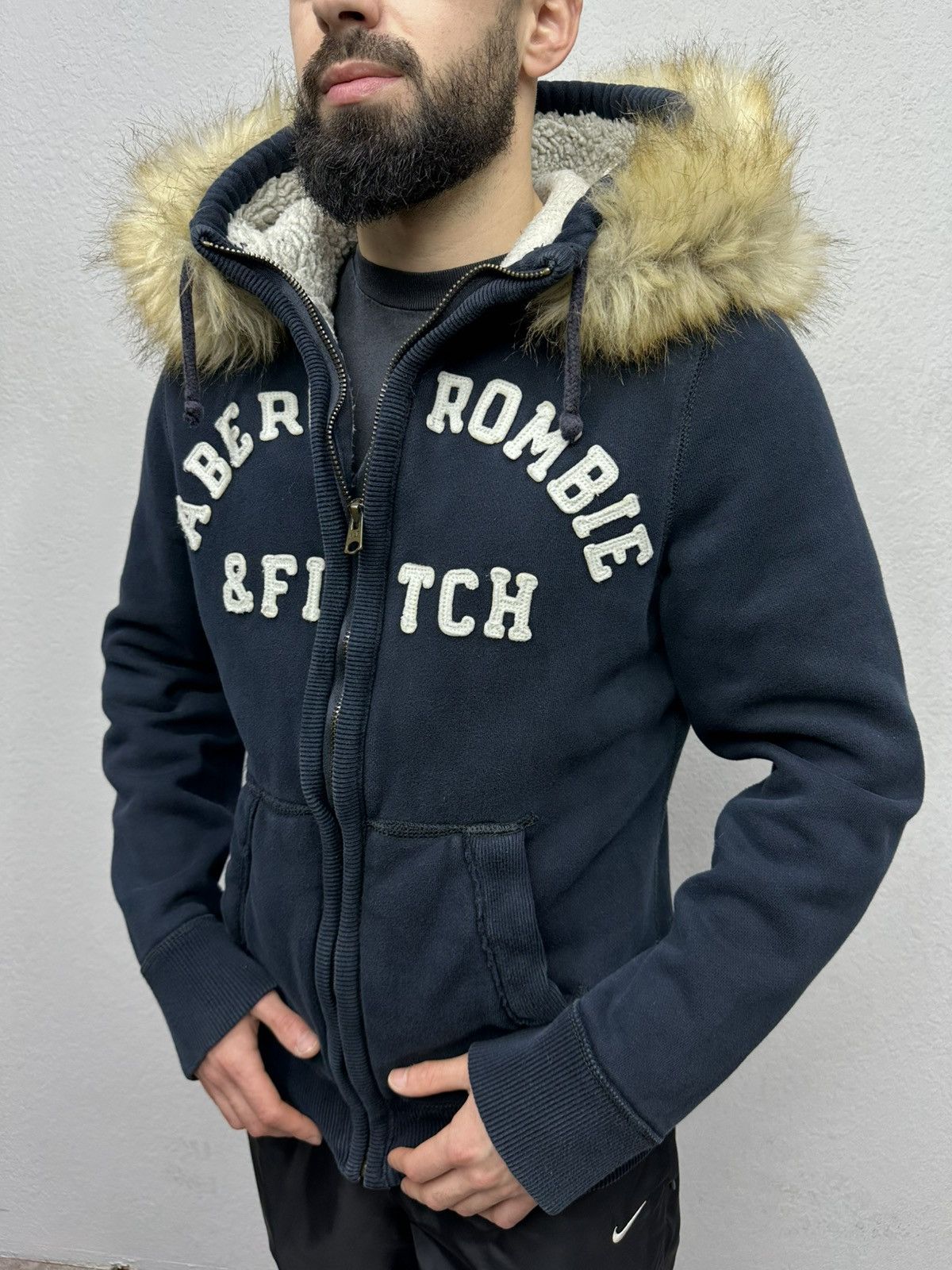 If Six Was Nine Vintage Abercrombie & Fitch Y2K Real Fur Hoodie Archival Size US L / EU 52-54 / 3 - 5 Thumbnail