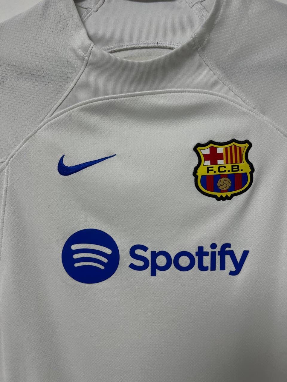 Nike Fc Barcelona 2023/2024 Away Jersey Football Shirt Nike XS Size US XS / EU 42 / 0 - 4 Thumbnail