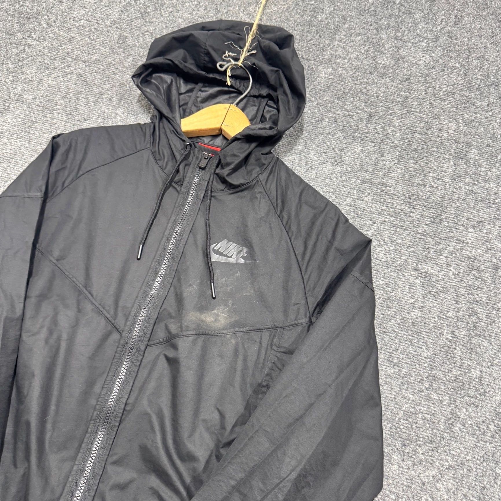 Nike Nike Jacket Coat Women's Medium Full Zip Stained Windbreaker Black Size M / US 6-8 / IT 42-44 - 2 Thumbnail