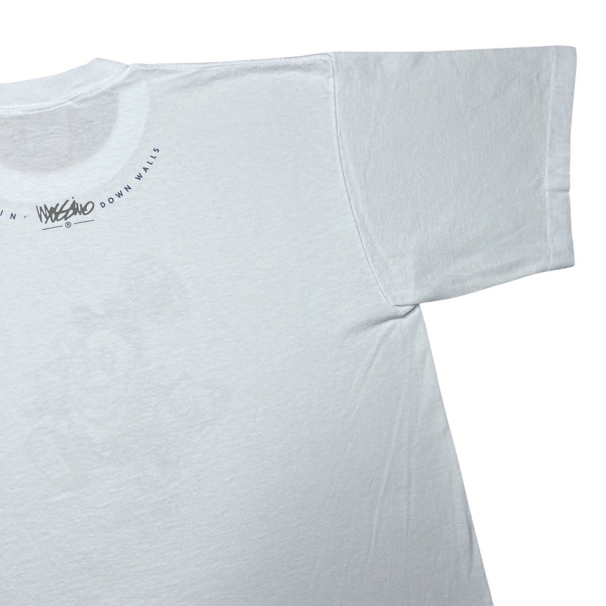 Mossimo × Vintage Vintage 90s Mossimo Bustin Down Walls Character Graphic Tee Size US L / EU 52-54 / 3 - 10 Thumbnail