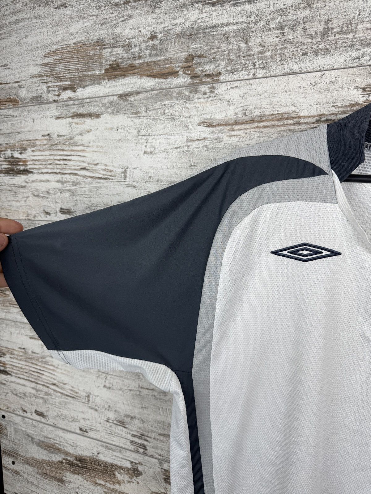 Umbro Vntg Umbro England national team home T-shirt soccer jersey Size US L / EU 52-54 / 3 - 5 Thumbnail