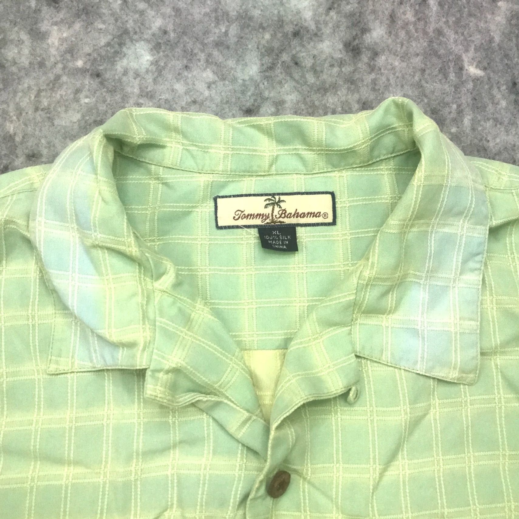 Tommy Bahama Tommy Bahama Shirt Mens XL Green Silk Camp Button-Up Casual 100% Silk Beach Tropical Size US XL / EU 56 / 4 - 3 Thumbnail