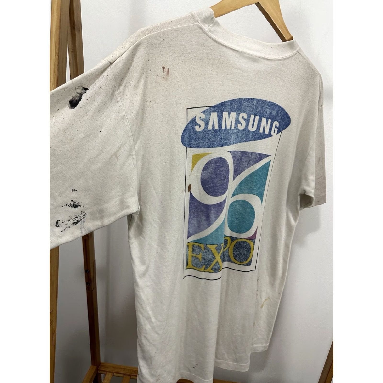 Samsung VTG 90s Samsung 1996 Expo Sillicon Valley Tech Thin Worn T-Shirt XL White Mens T-Shirt Samsung Tech Expo 90s Size US XL / EU 56 / 4 - 4 Thumbnail