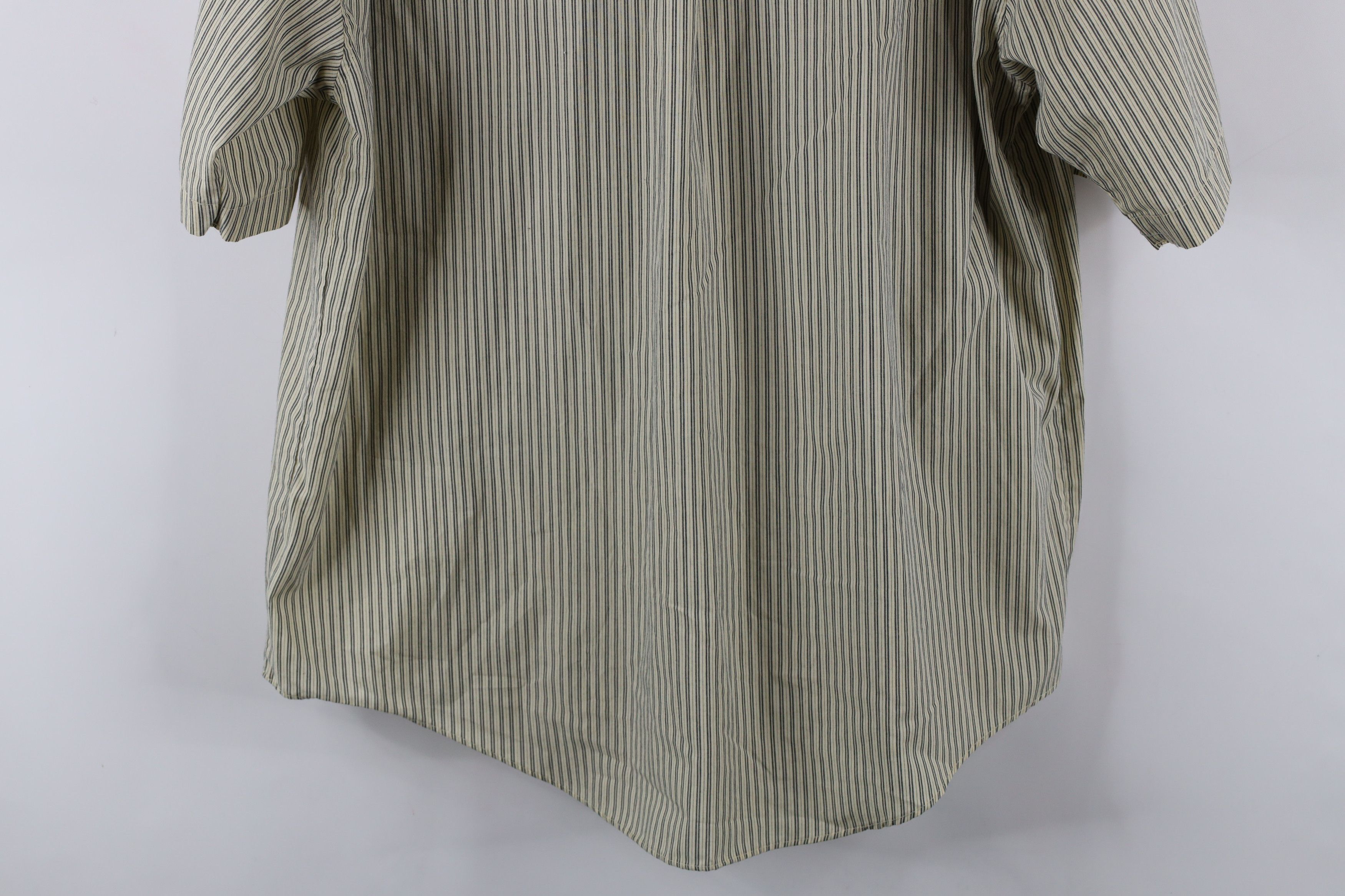 Vintage Vintage 90s Streetwear Short Sleeve Collared Button Shirt Size US L / EU 52-54 / 3 - 10 Thumbnail
