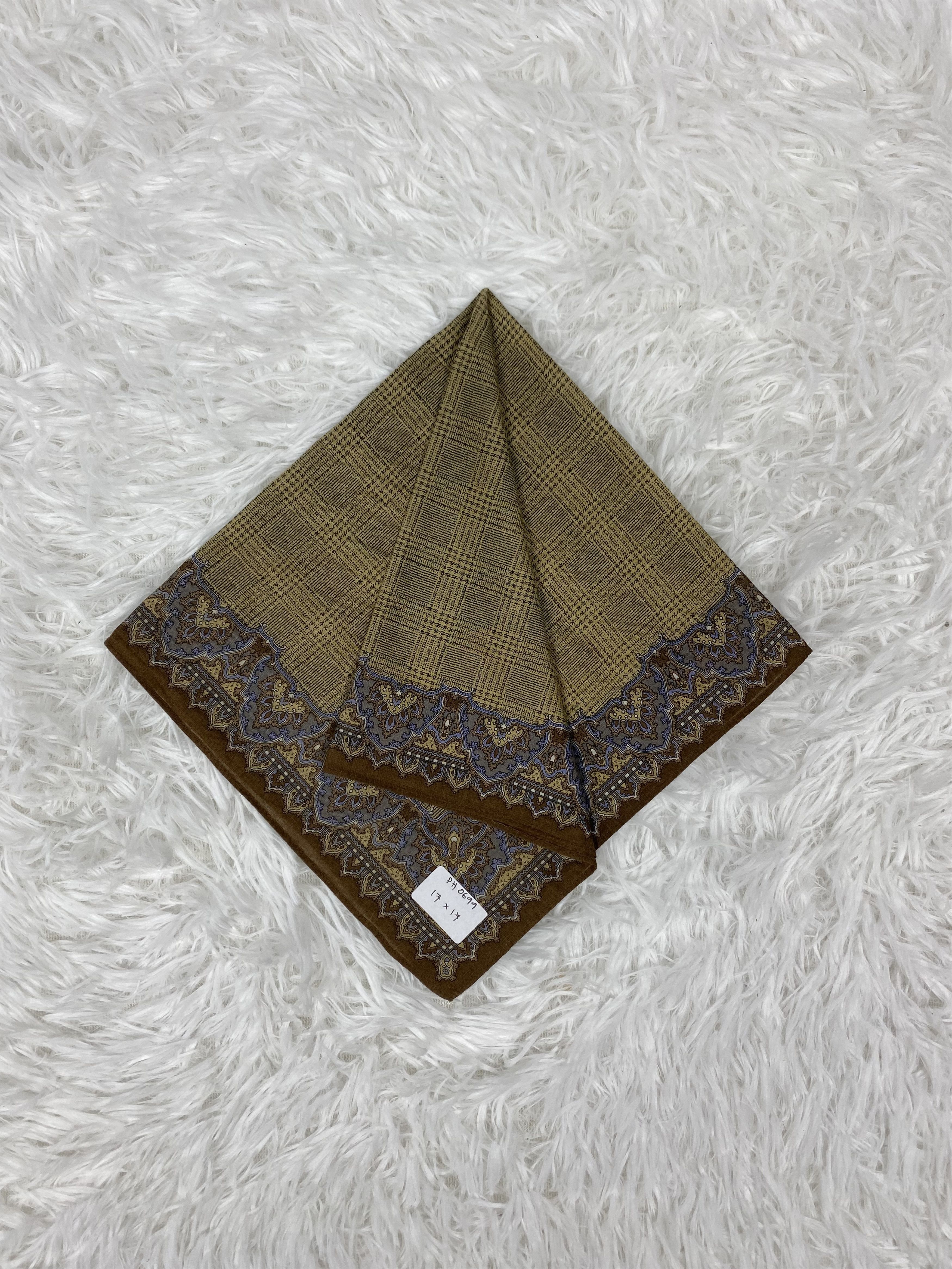 Guy Laroche × Vintage Vintage Guy Laroche Handkerchief Neckerchief PH0699 Size ONE SIZE - 1 Thumbnail