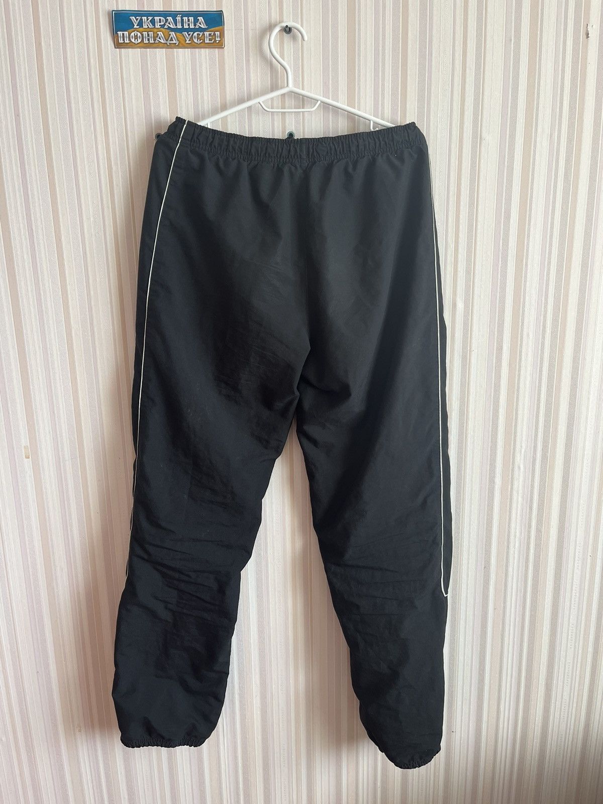 Nike × Vintage NIKE VINTAGE NYLON PANTS Size US 44 / EU 60 - 2 Thumbnail