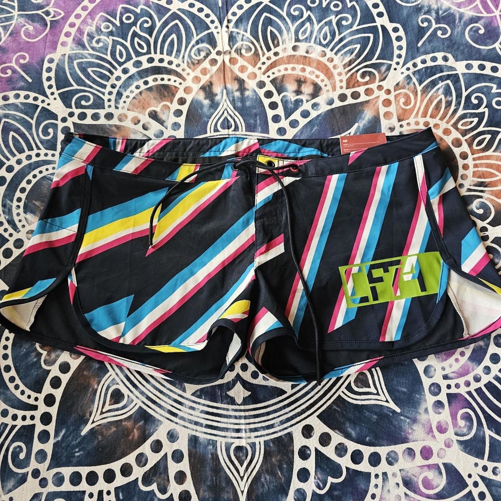 Reebok Reebok Women's Crossfit Shorts Size 36" / US 14 / IT 50 - 1 Thumbnail