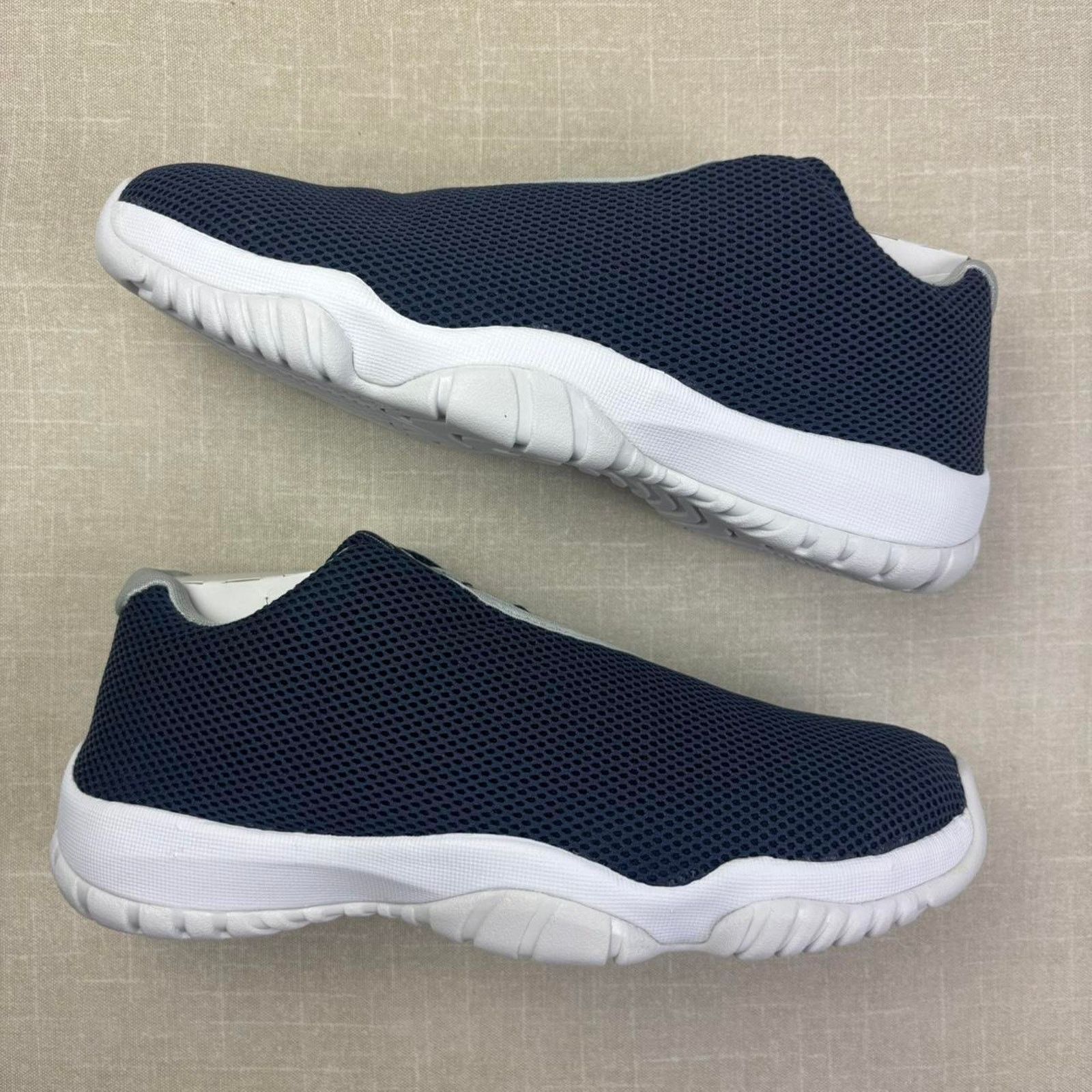 Jordan Brand 🧵 Jordan Future “Midnight Navy” 9M Size US 9 / EU 42 - 2 Thumbnail