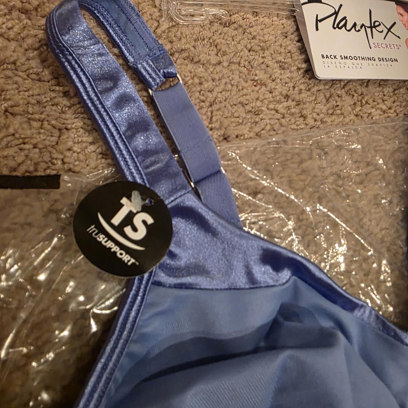 Other Playtex Secrets Sleek Back-Smoothing Underwire Bra NWT Size ONE SIZE - 2 Thumbnail
