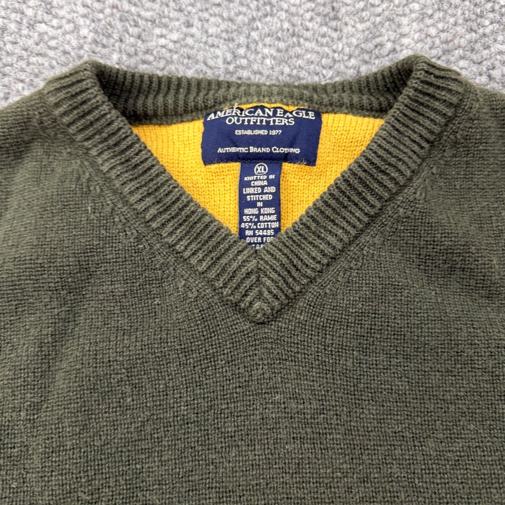 American Eagle Outfitters VINTAGE American Eagle Shirt Mens XL Olive Striped Ramie Cotton V-Neck Pullover 90s Y2K Mens Size US XL / EU 56 / 4 - 2 Thumbnail