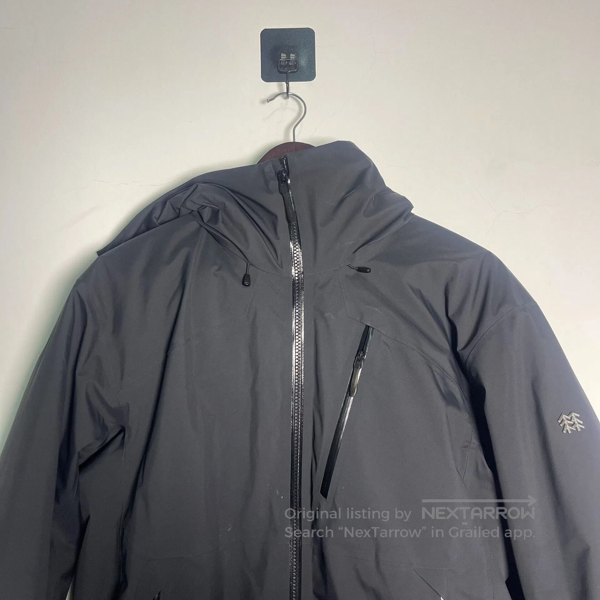 Other KOLON SPORT HIKING VENTURA Down Jacket. Size US L / EU 52-54 / 3 - 4 Thumbnail