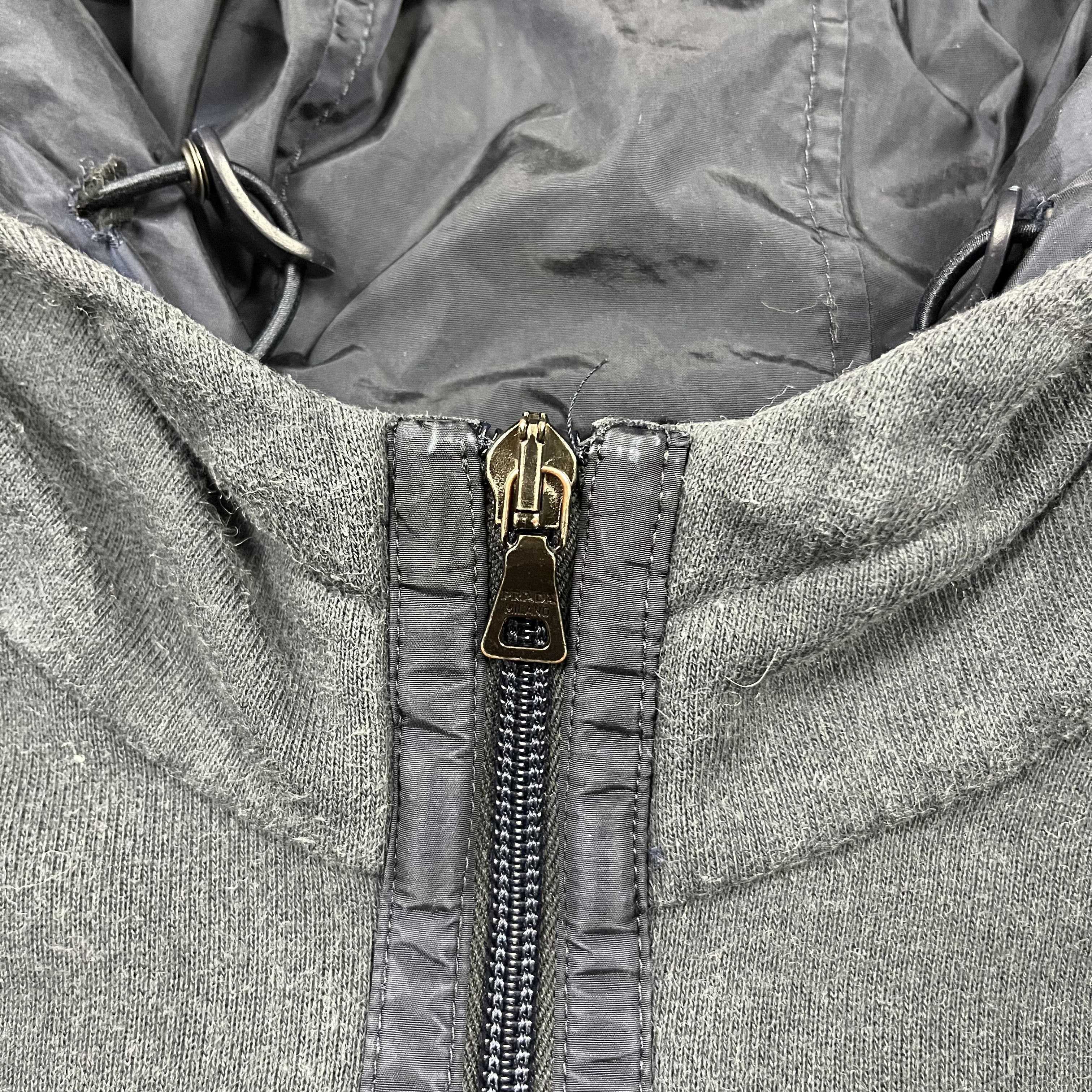 Prada VTG Y2K Prada Full Zip Hooded Sweatshirt Black Blue Nylon Size M / US 6-8 / IT 42-44 - 7 Thumbnail