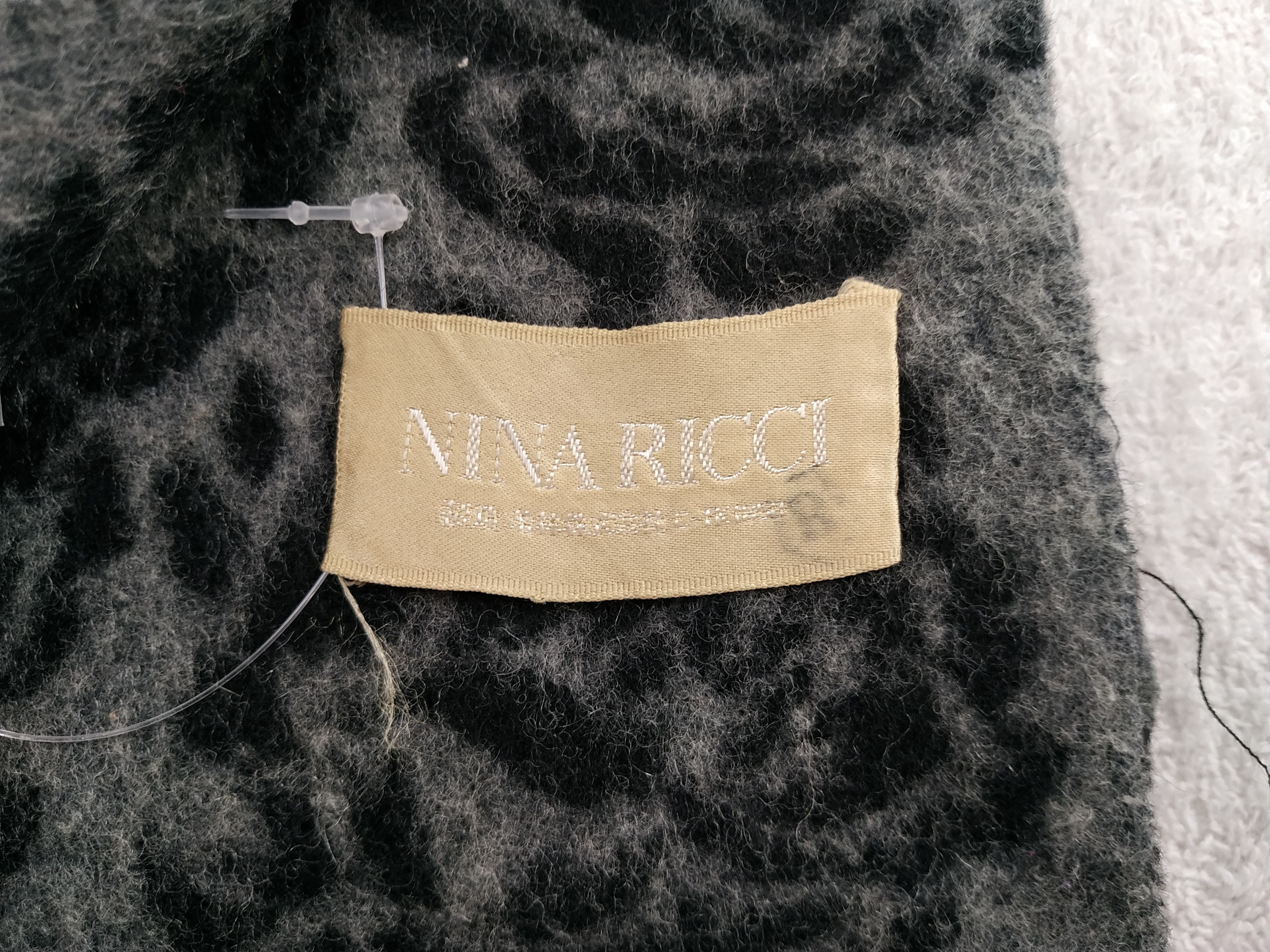 Nina Ricci Vintage Nina Ricci Scarf/Muffler/Neckwear MF197 Size ONE SIZE - 6 Thumbnail