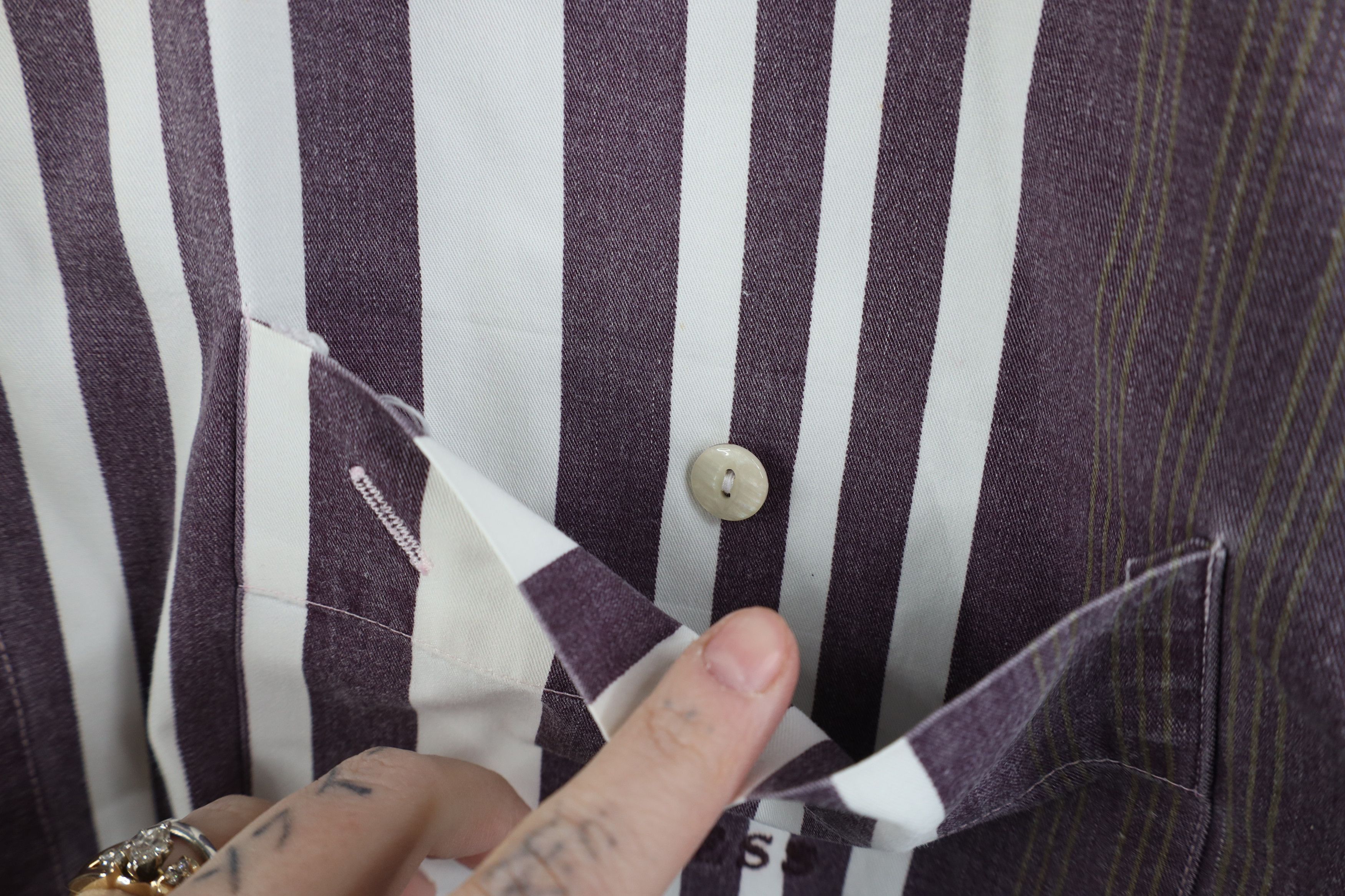 Guess Vintage 90s Guess Spell Striped Collared Button Down Shirt Size US L / EU 52-54 / 3 - 7 Thumbnail