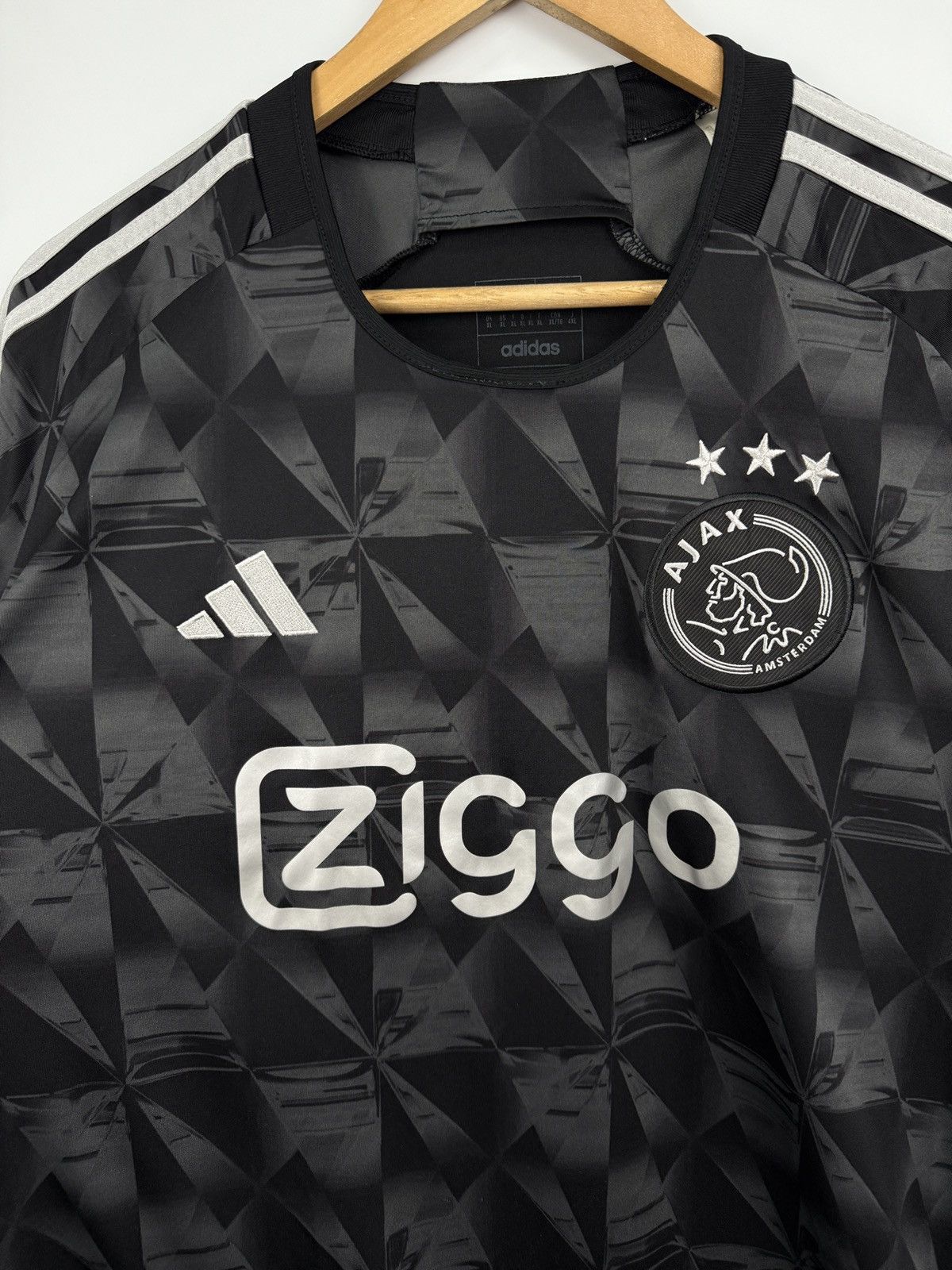 Adidas 🇳🇱 2023 Adidas Ajax Amsterdam Soccer Jersey Rare Retro Y2K Size US L / EU 52-54 / 3 - 4 Thumbnail
