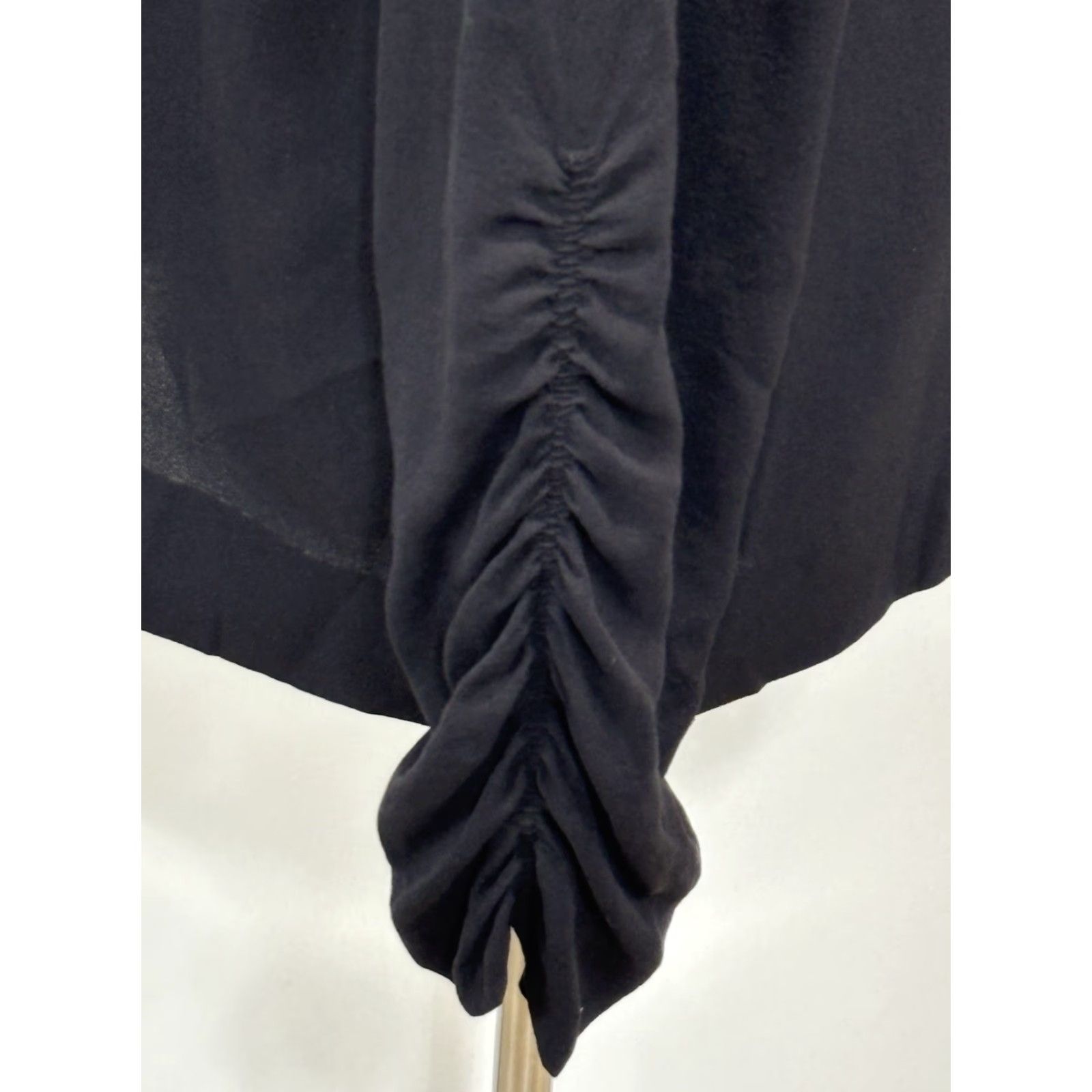 Tory Burch Vintage Tory Burch Women's Silk Blouse Sz 12 Black Tunic Long Sleeve Round Neck Classic Designer Size XL / US 12-14 / IT 48-50 - 6 Thumbnail