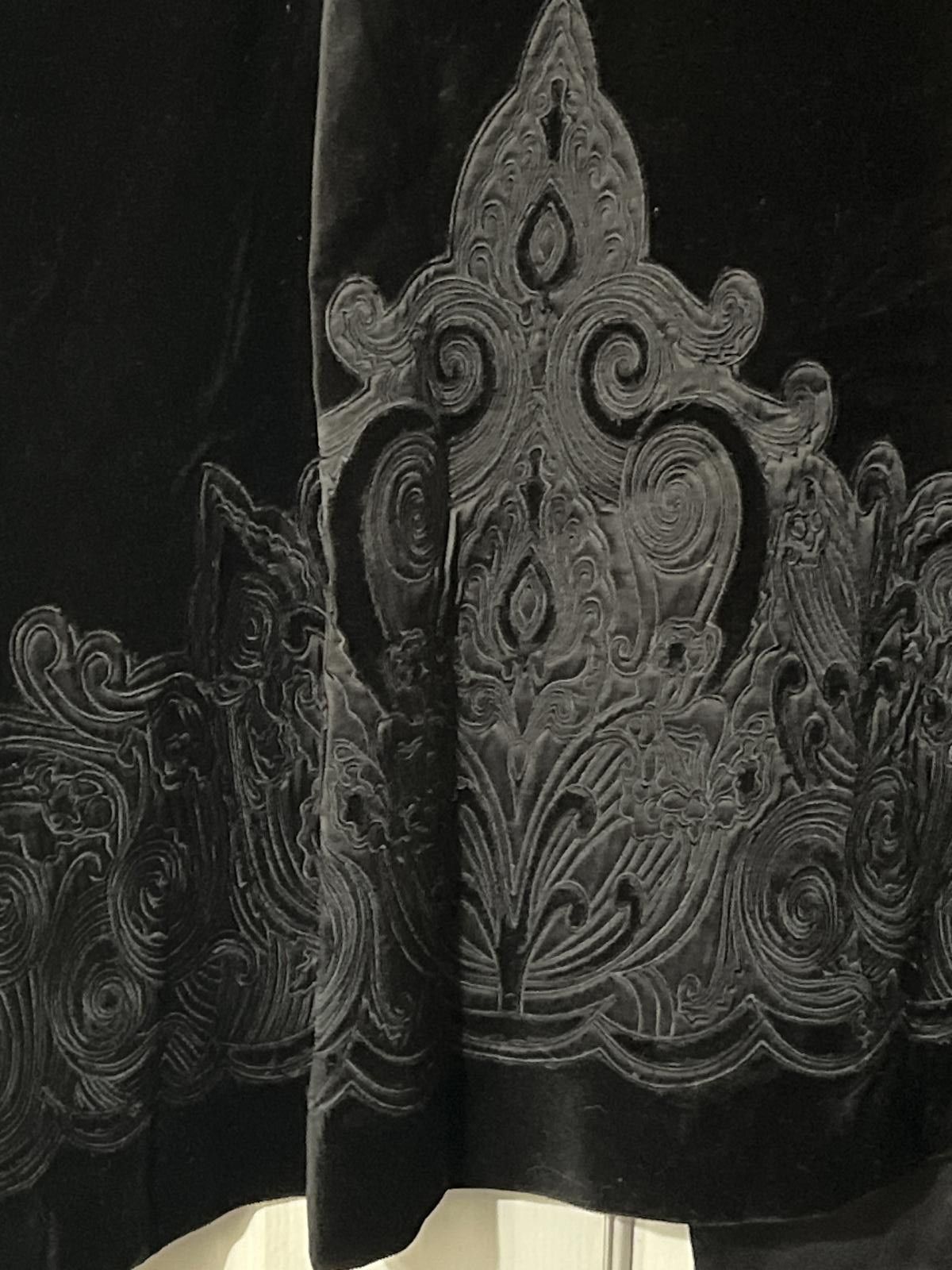 Mango Mango Moments Embroidered Velvet Coat S victorian goth lux Size S / US 4 / IT 40 - 8 Thumbnail
