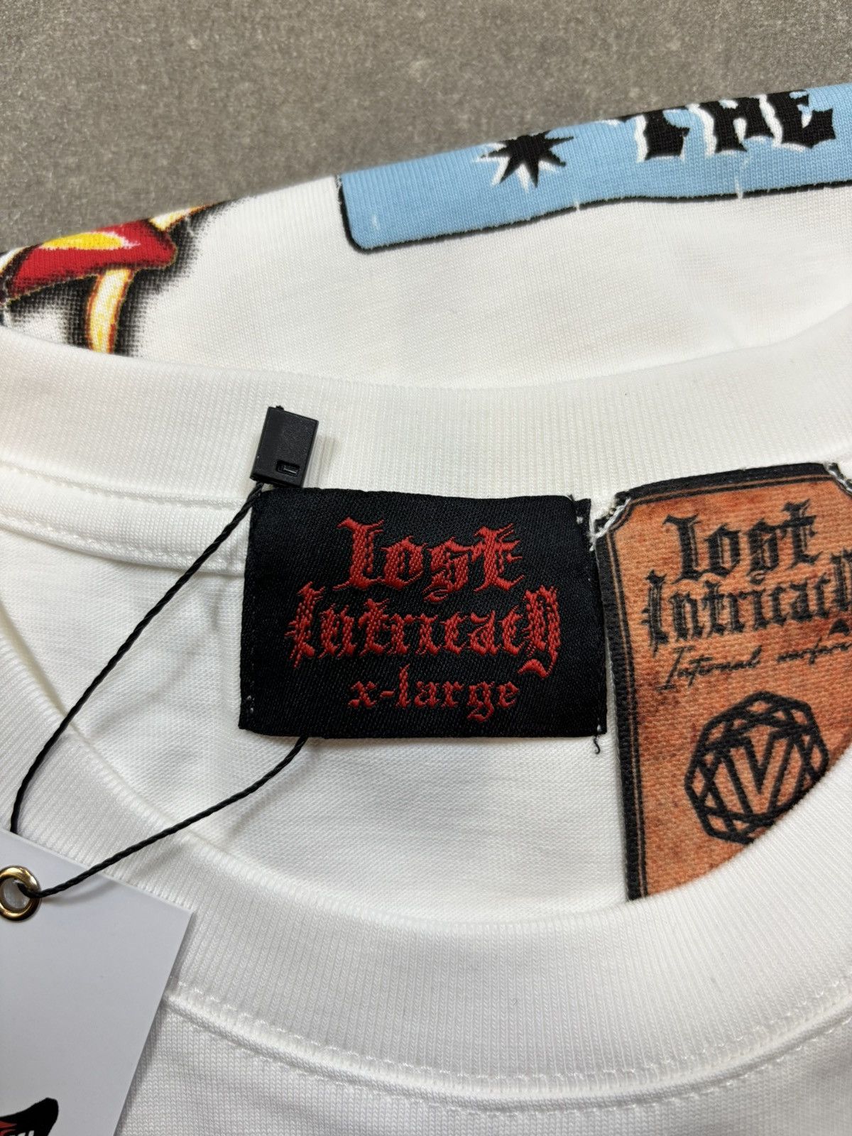 LOST INTRICACY Lost Intricacy Front Page Mag Shirt, White Size US XL / EU 56 / 4 - 10 Thumbnail