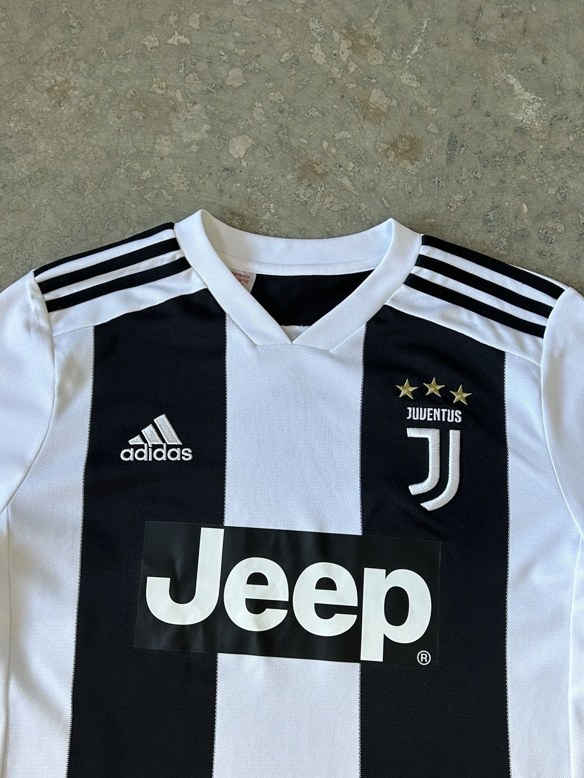 Adidas Adidas Juventus 2018/19 Home Soccer Jersey Black/White Size US S / EU 44-46 / 1 - 6 Thumbnail