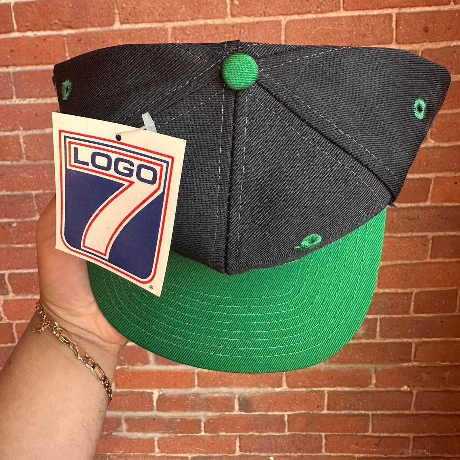 Logo 7 × Vintage Vintage Philadelphia Eagles Spell Out Snapback Hat Size ONE SIZE - 4 Thumbnail