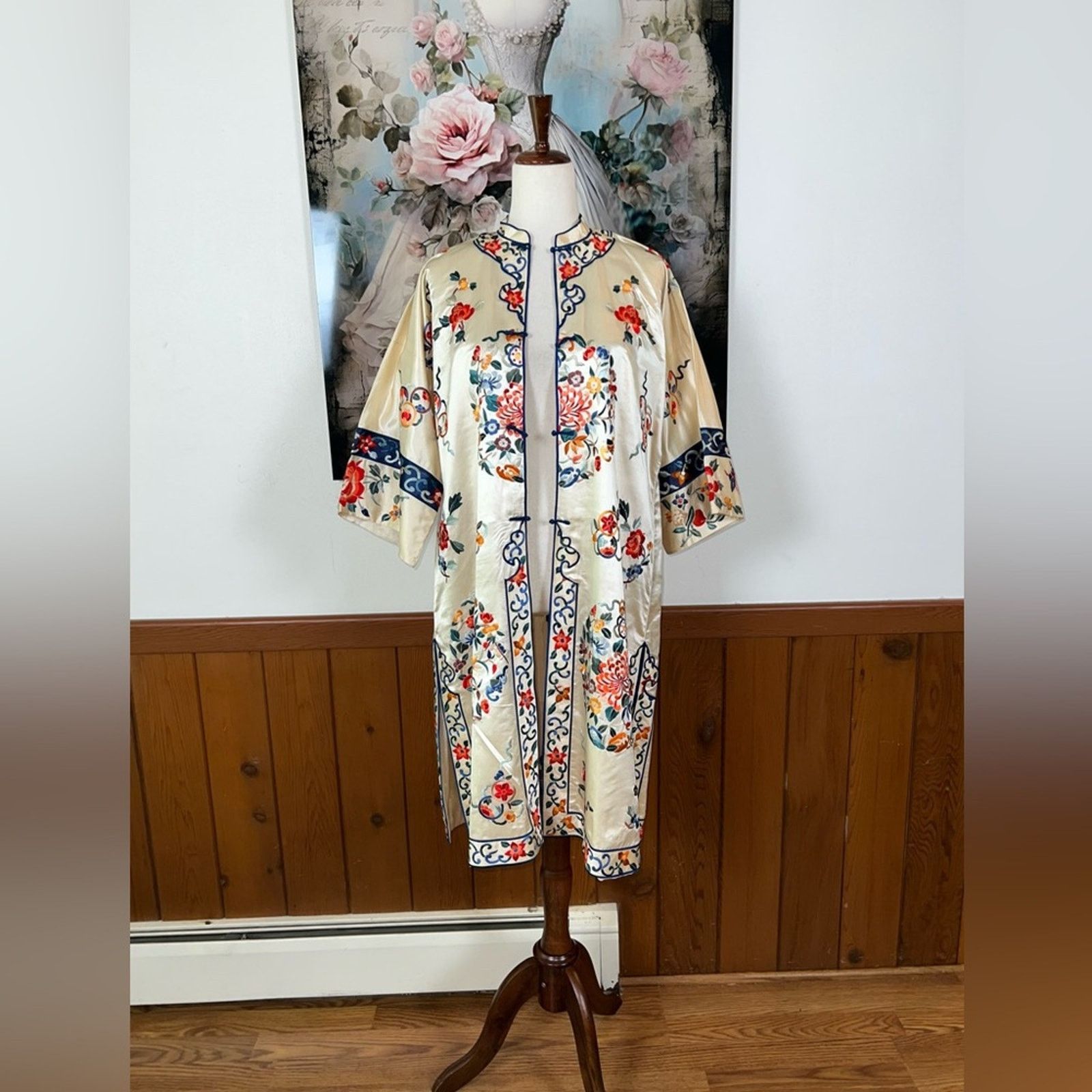 Vintage Spectacular Vintage 1930s/40s Embroidered Silk Kimono! Size ONE SIZE - 7 Thumbnail