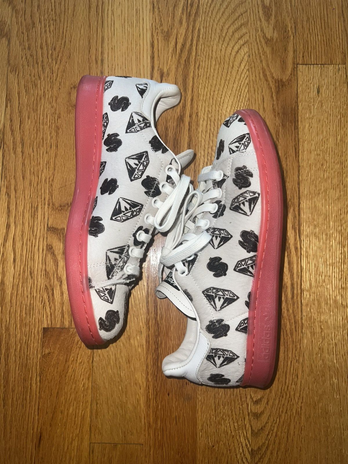 Adidas × Pharrell Adidas Stan Smith BBC Pharrell White Pony Hair (2015) Size US 7 / EU 40 - 2 Thumbnail