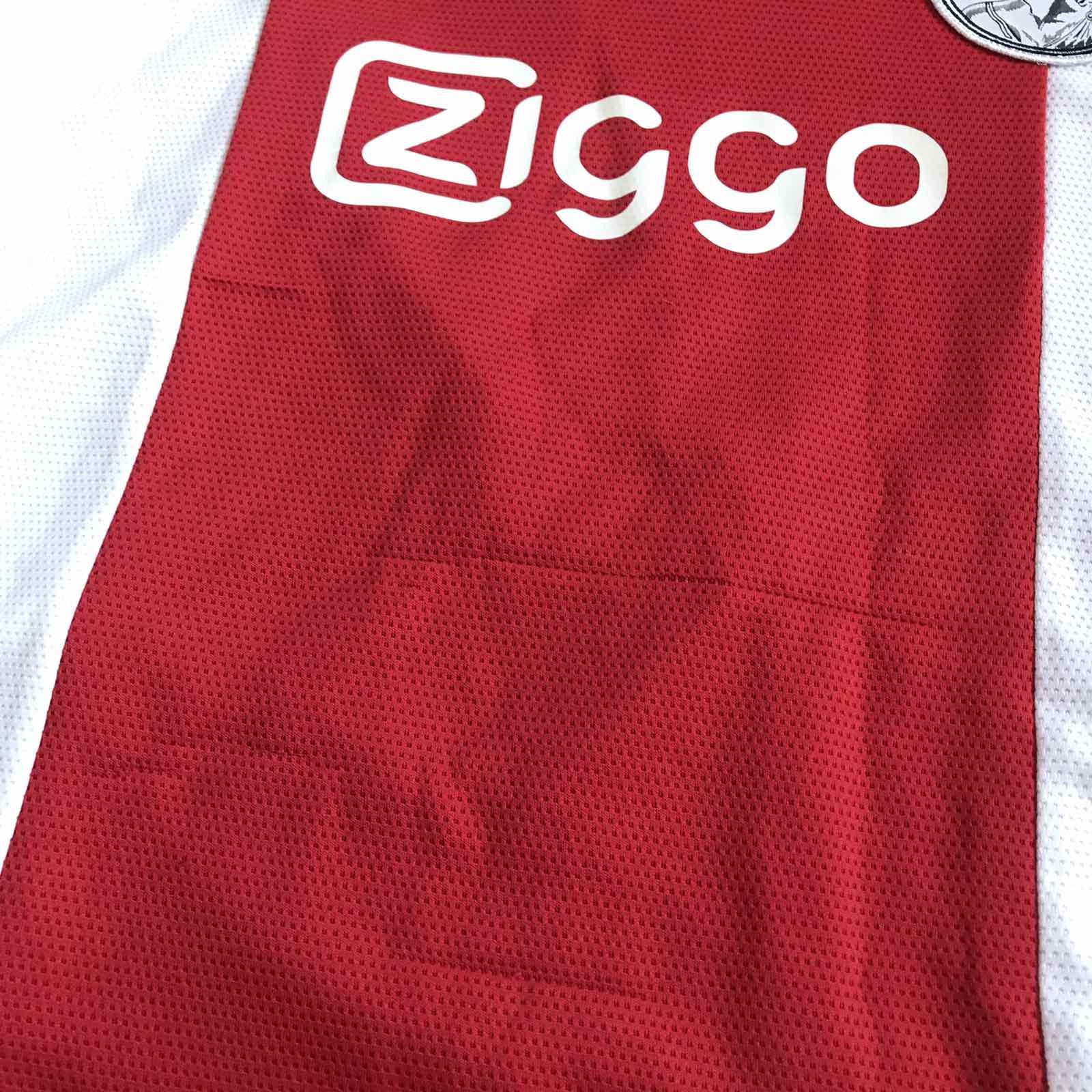Adidas Rare Ajax Adidas Soccer Jersey Sz L Size US L / EU 52-54 / 3 - 4 Thumbnail