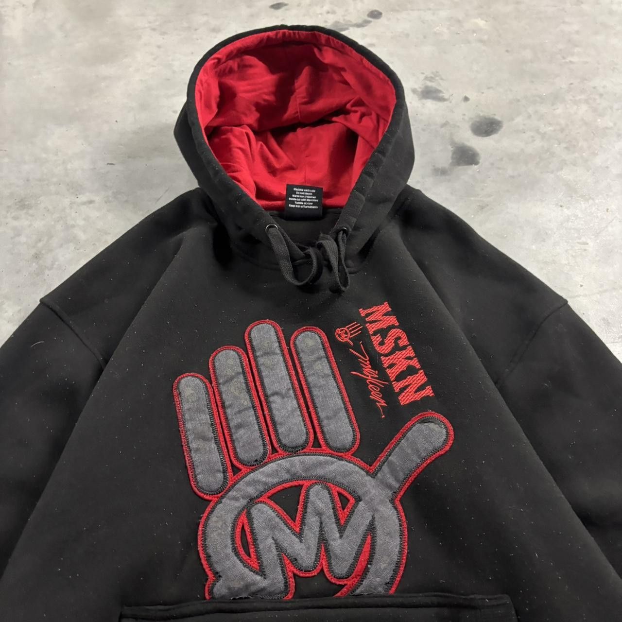 Vintage Crazy Vintage Y2K/2000s Black & Red Miskeen Streetwear Skater Style Hoodie! Size US XXL / EU 58 / 5 - 2 Thumbnail