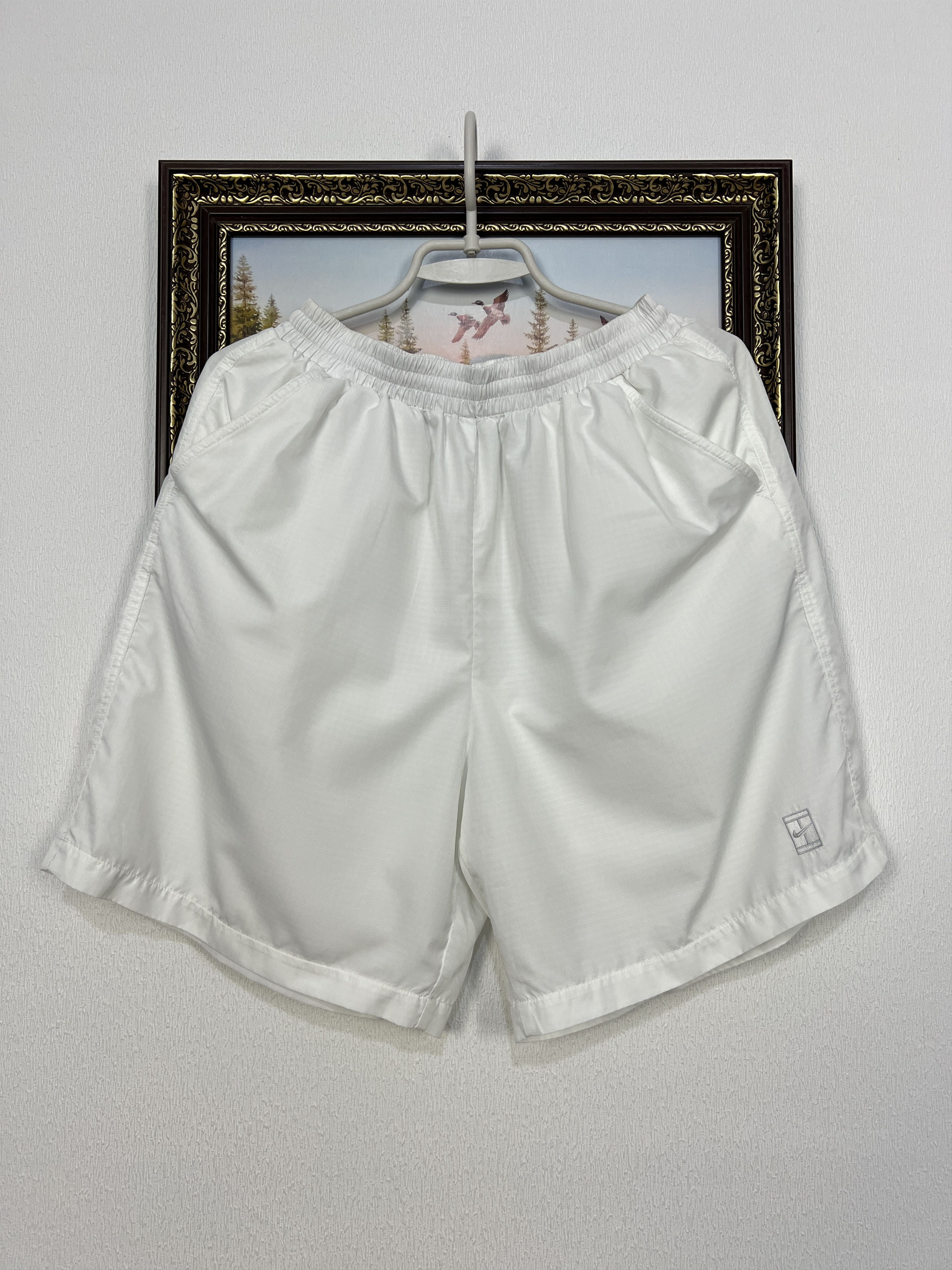 Nike Vintage Nike Court Andre Agassi White Shorts Mens Tennis M Size US 32 / EU 48 - 1 Thumbnail