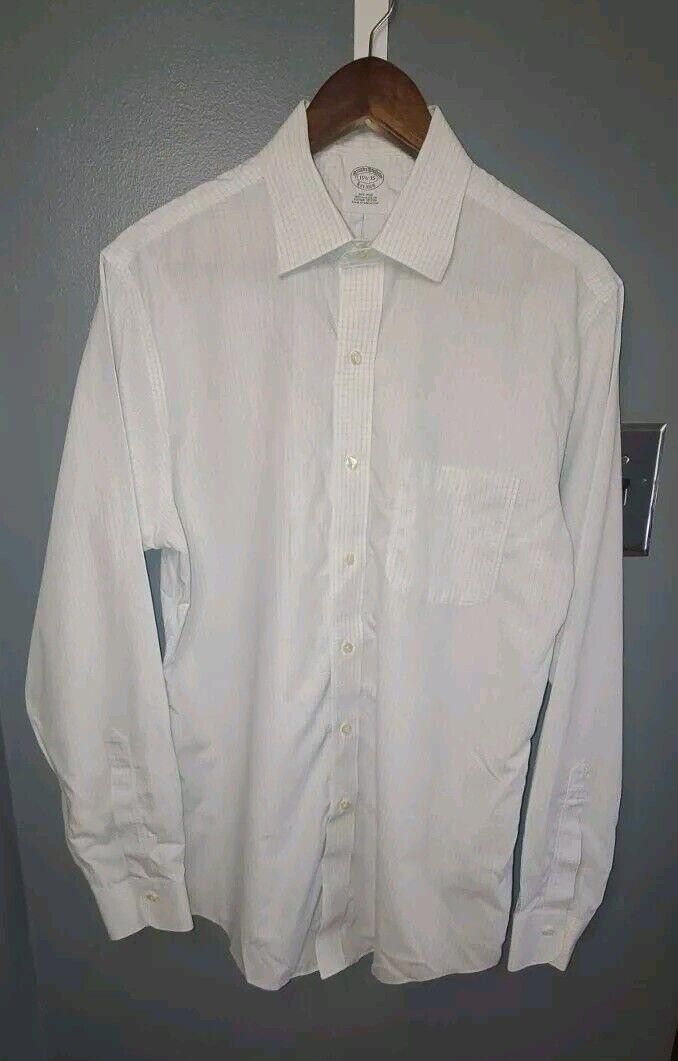 Brooks Brothers Brooks Brothers Shirt Men 15 1/2-35 White Blue Non-Iron Size 38R - 1 Thumbnail