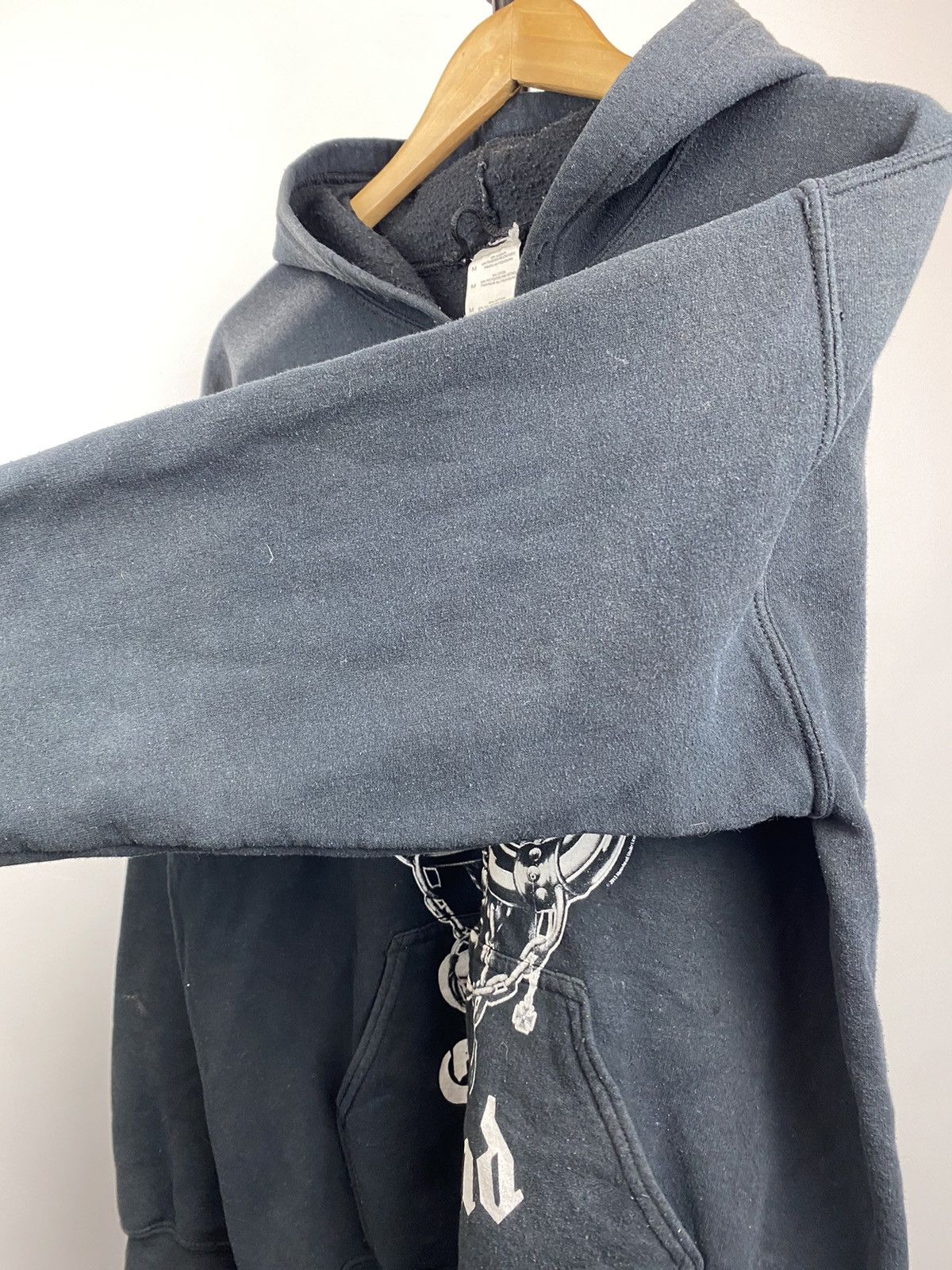 Gildan 00s Motorhead band opium punk distressed sun faded hoodie Size US M / EU 48-50 / 2 - 15 Thumbnail