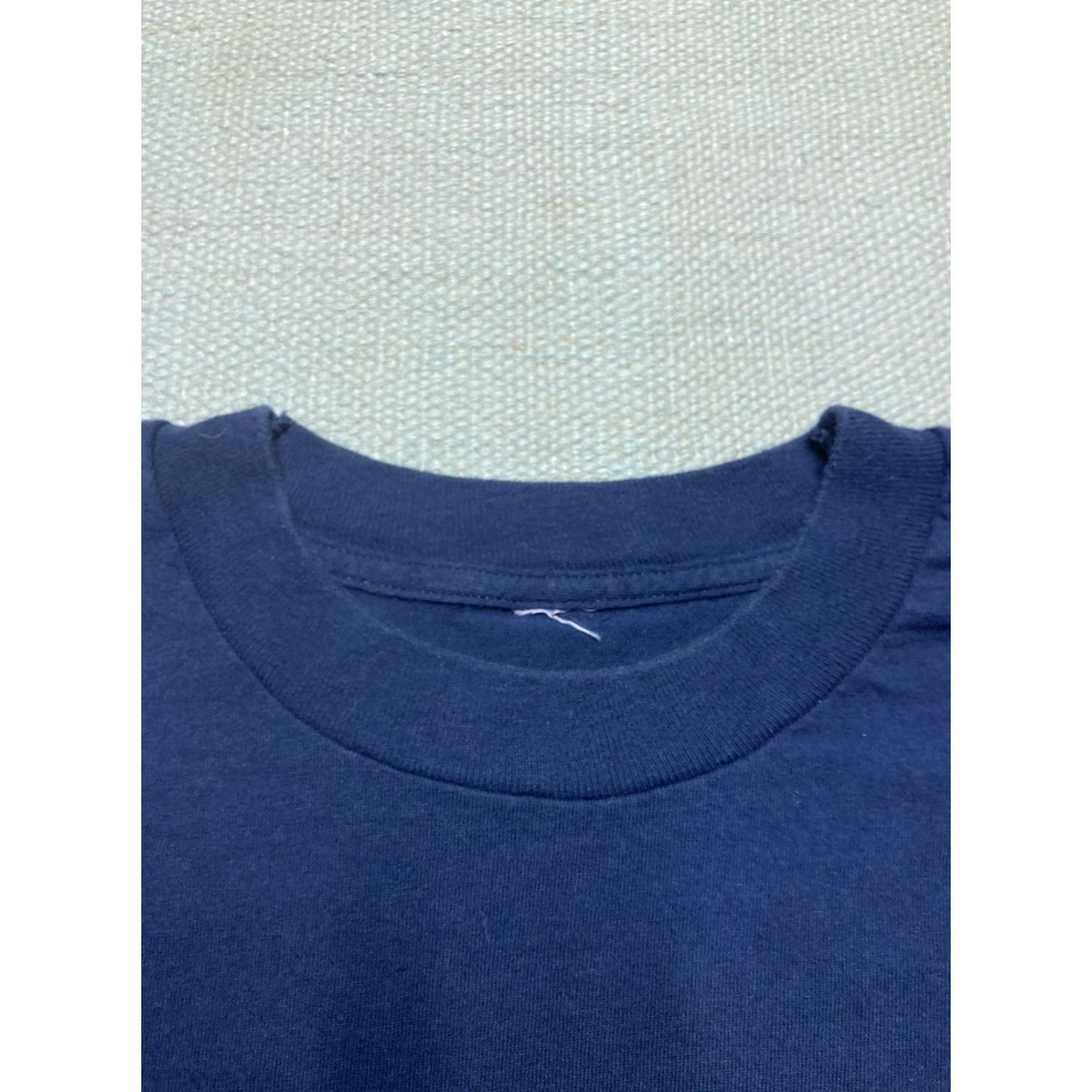 Vintage VINTAGE 90s y2k T-Shirt Navy Blue Solid Cotton Adult Large Men Size US L / EU 52-54 / 3 - 6 Thumbnail