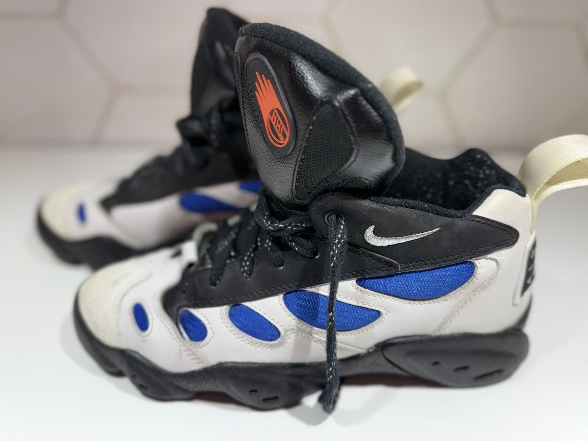 Nike Vintage 1995 Nike Air Street Defender NHL Street Hockey Size US 8 / EU 41 - 5 Thumbnail