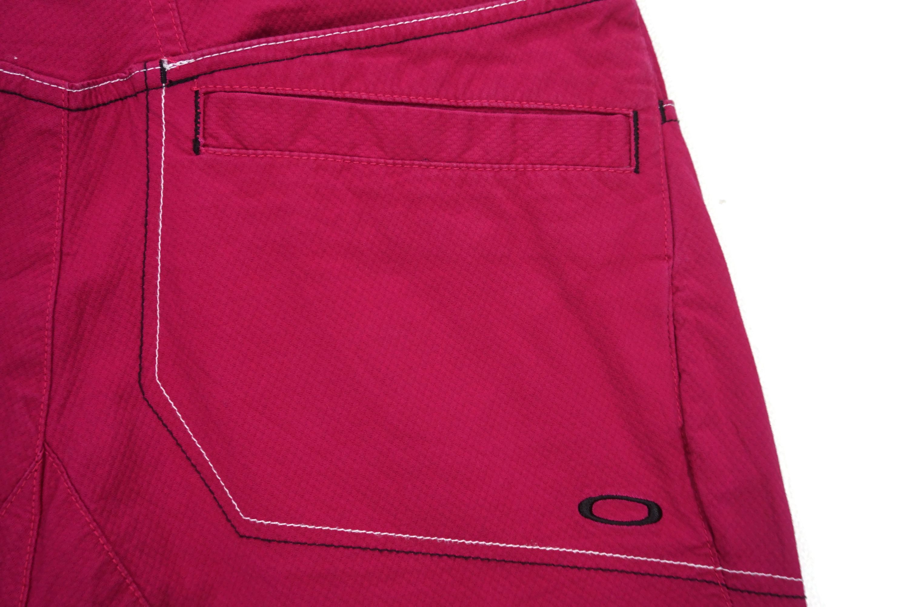 Oakley Golf Pants fits W32xL32 Low Rise Straight Leg Trousers Size US 32 / EU 48 - 9 Thumbnail
