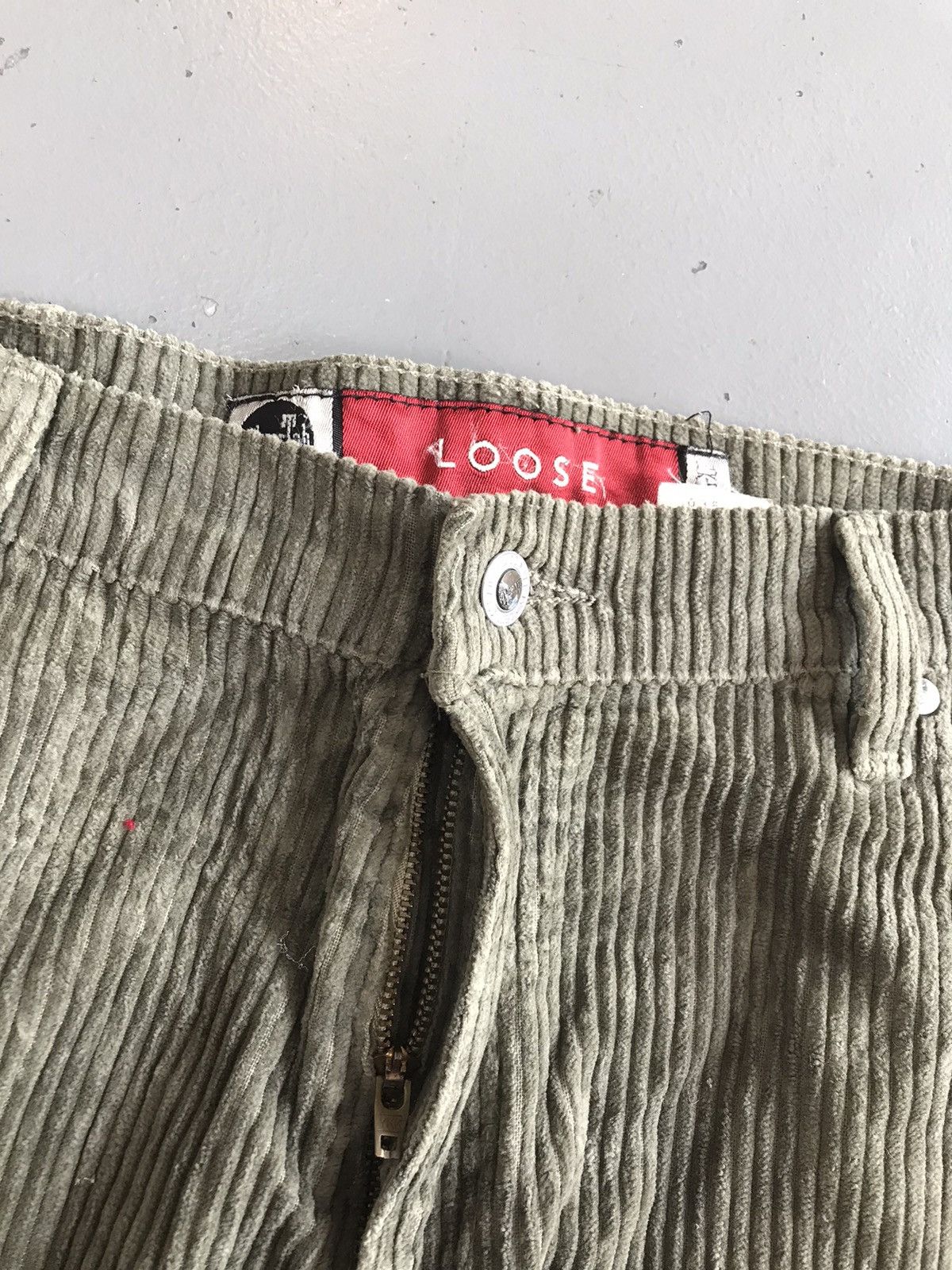 Levi's × Vintage Vintage Levi’s silver tab jort Size US 36 / EU 52 - 4 Thumbnail