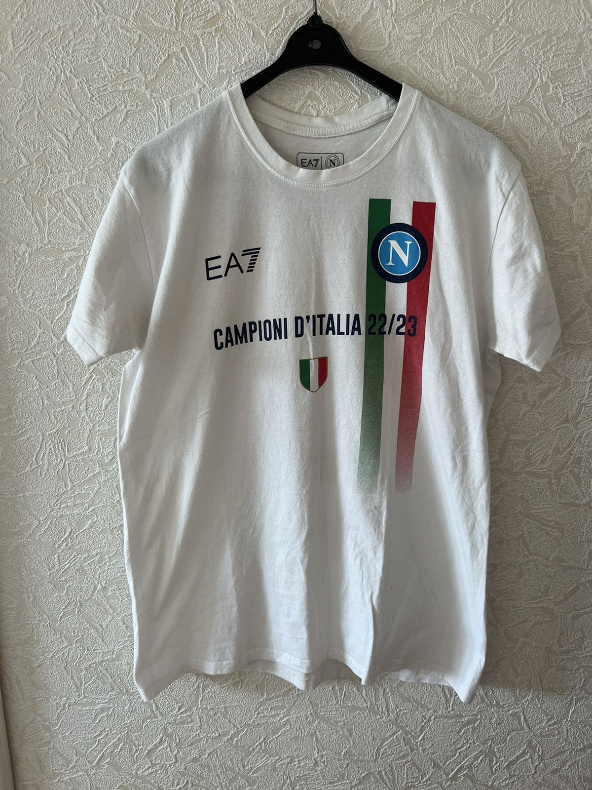 Emporio Armani EA7 Napoli 22/23 T-shirt Campioni maglia italy soccerjersey Size US L / EU 52-54 / 3 - 1 Thumbnail