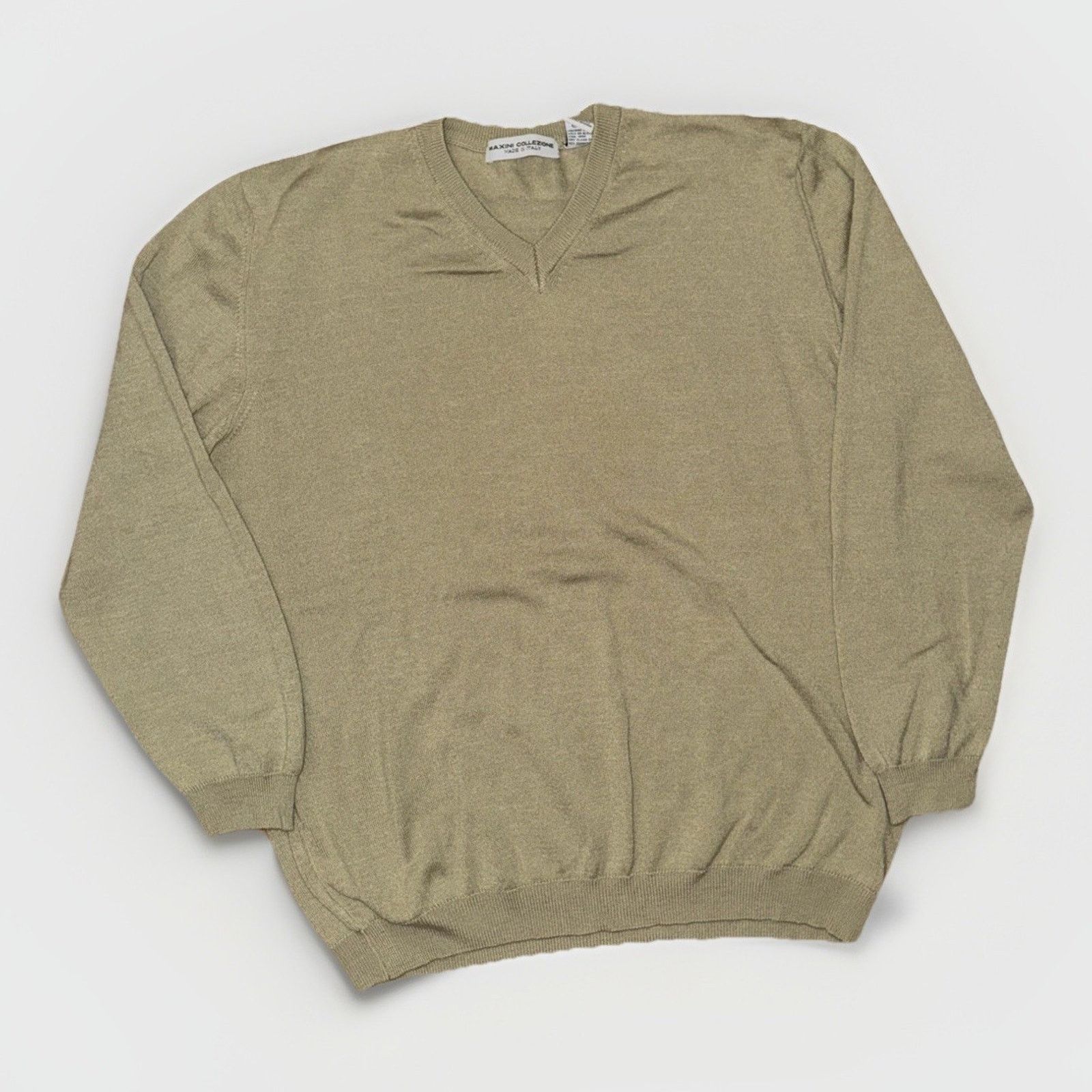 Vintage Maxini Collezione Olive Green V-Neck Knit Sweater L 22x25 Size US L / EU 52-54 / 3 - 1 Thumbnail